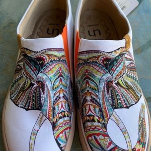 UIN Women's Painted Canvas Fashion Slip-on Shoes